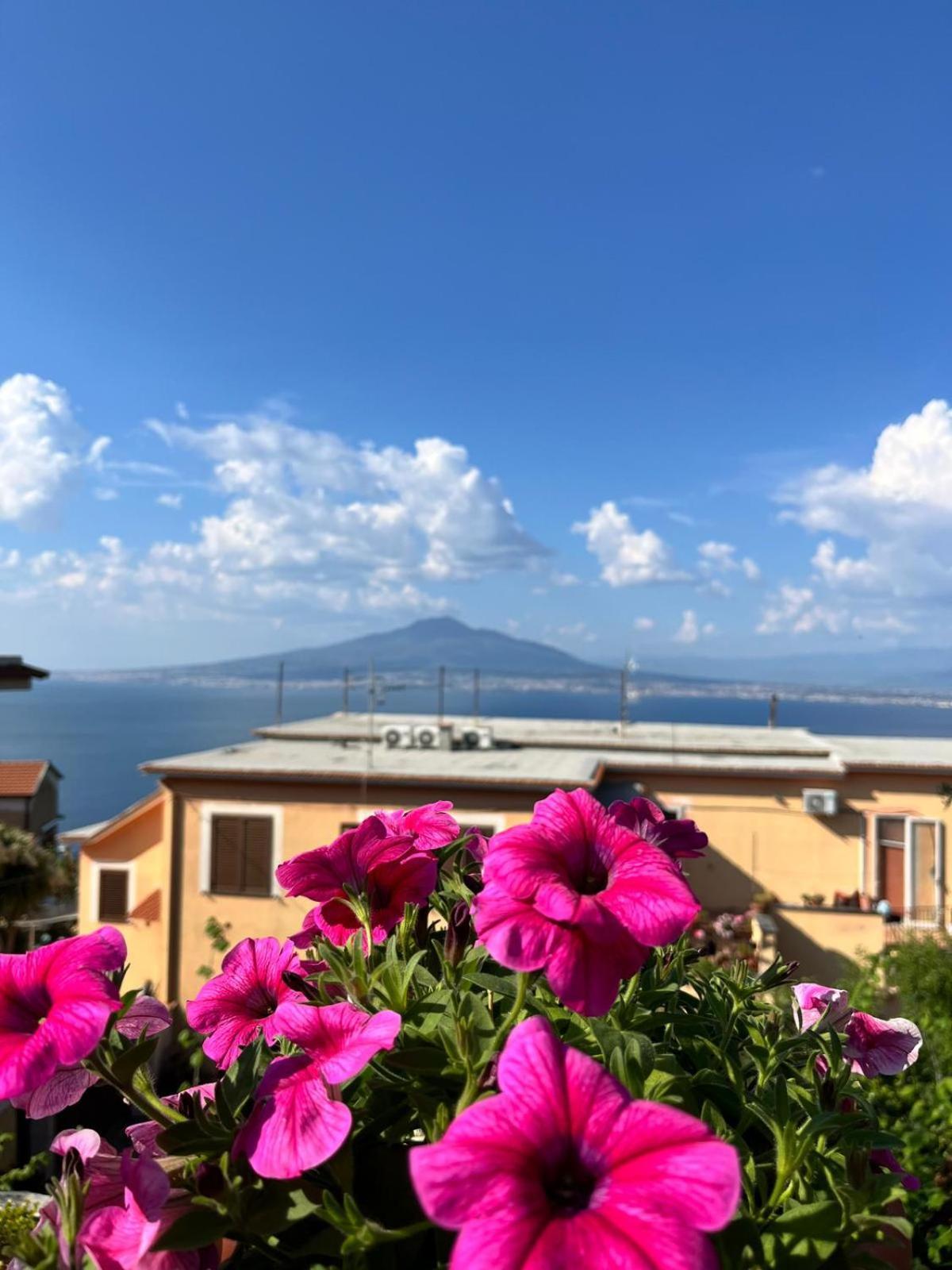 Elisabeth Seaview Apartments Sorrento Coast Vico Equense Buitenkant foto